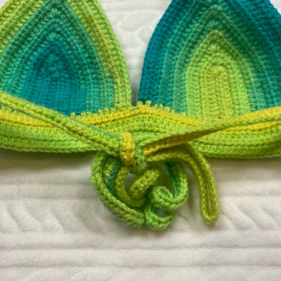 ❄️ Handmade Womans Crochet Bikini Top - Picture 10 of 10